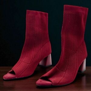 Elegant Red Woven Sz 9.5 Peep-Toe Ankle Boots